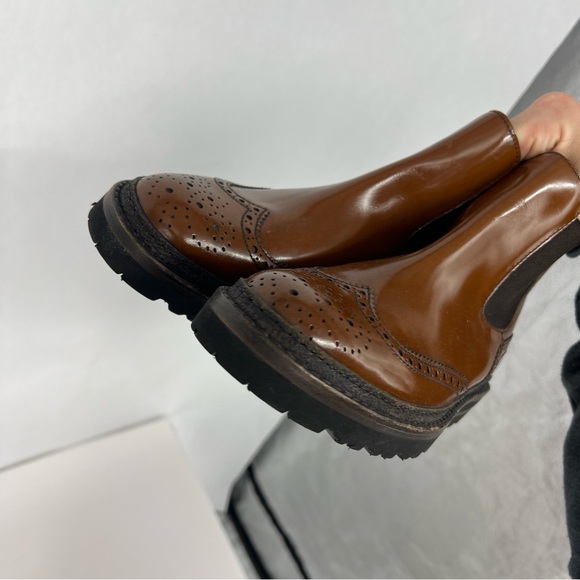 lo.white Classic Brown Brogue Chelsea Boots main image 10